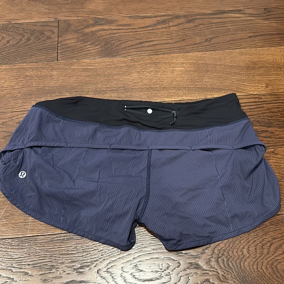 Lululemon. Blue women’s shorts. EUC. - Picture 3 of 4
